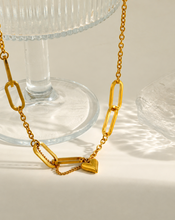 Load image into Gallery viewer, Golden Love Link Chain Necklace