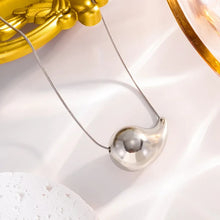 Load image into Gallery viewer, Modern Water Droplets Necklace