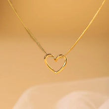 Load image into Gallery viewer, Delicate Heart Necklace