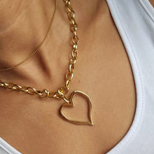 Load image into Gallery viewer, Big Golden Heart Necklace