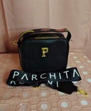 Load image into Gallery viewer, Vibra Small Parchita Handbags