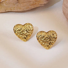Load image into Gallery viewer, Golden Grace Heart Earrings