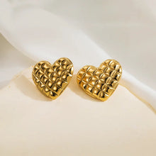 Load image into Gallery viewer, Style Heart Shape Earring