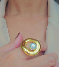 Load image into Gallery viewer, Elegant Pearl Open Ring