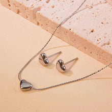 Load image into Gallery viewer, Heart Shape Necklace Set