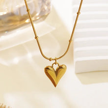 Load image into Gallery viewer, Special Heart Necklace