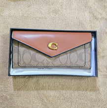 Load image into Gallery viewer, Luxury Multi Essential Wallet