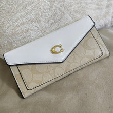 Load image into Gallery viewer, Luxury Multi Essential Wallet