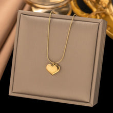 Load image into Gallery viewer, Golden Beautiful Heart Necklace