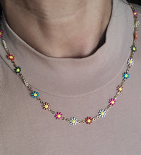 Load image into Gallery viewer, Colorfull Small Flower Necklace
