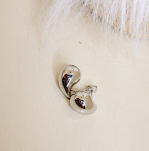 Load image into Gallery viewer, Water Drop Earrings -SMALL

