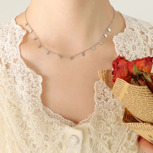 Load image into Gallery viewer, Leaf Short Necklace
