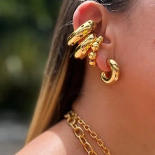 Load image into Gallery viewer, Heart Curve Golden Ear Cuffs
