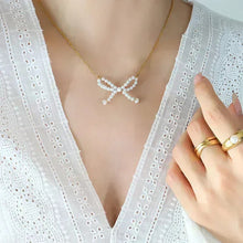 Load image into Gallery viewer, Pearl Bow Knot Necklace
