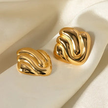 Load image into Gallery viewer, Vintage Square Golden Earrings
