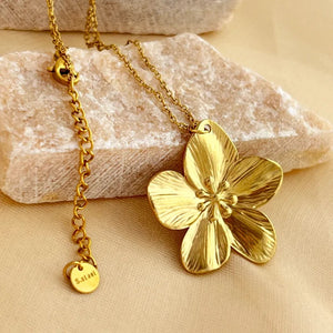 Big Flower Golden Necklace