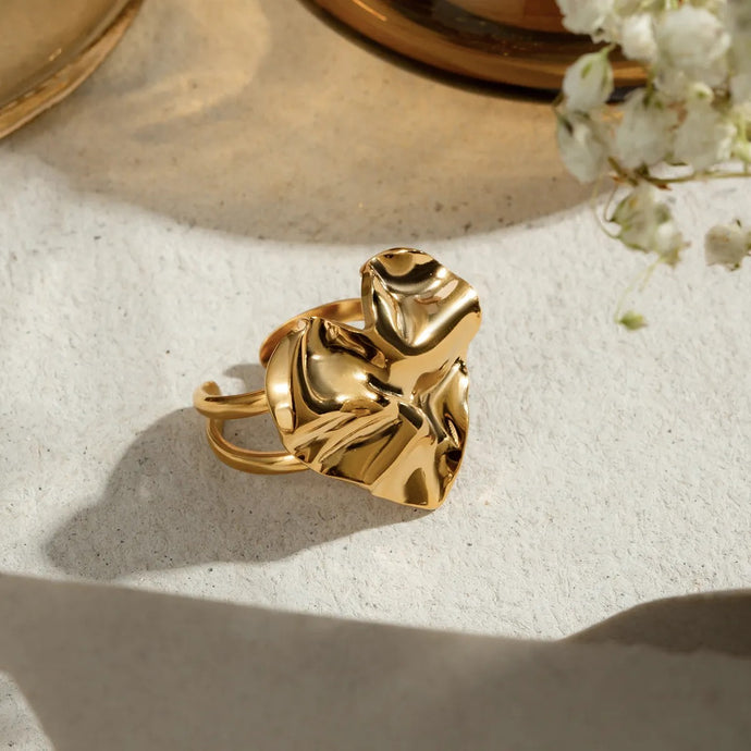 Modern Heart Shape Ring