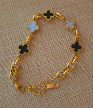 Load image into Gallery viewer, Clover Black and White Bracelet
