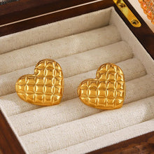 Load image into Gallery viewer, Style Heart Shape Earring
