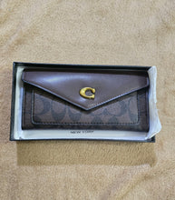 Load image into Gallery viewer, Luxury Multi Essential Wallet
