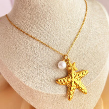 Load image into Gallery viewer, Summer Starfish Pearl Necklace
