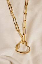 Load image into Gallery viewer, Fashion Gold Heart Necklace
