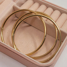 Load image into Gallery viewer, Gold Round Bangle Bracelet  2pcs
