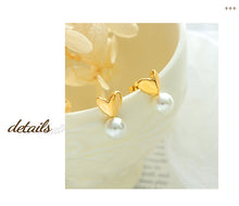 Load image into Gallery viewer, Retro Heart Shape Earring
